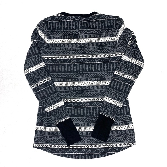 The North Face Women’s Holiday Nordic Waffle Tee - Picture 2 of 3